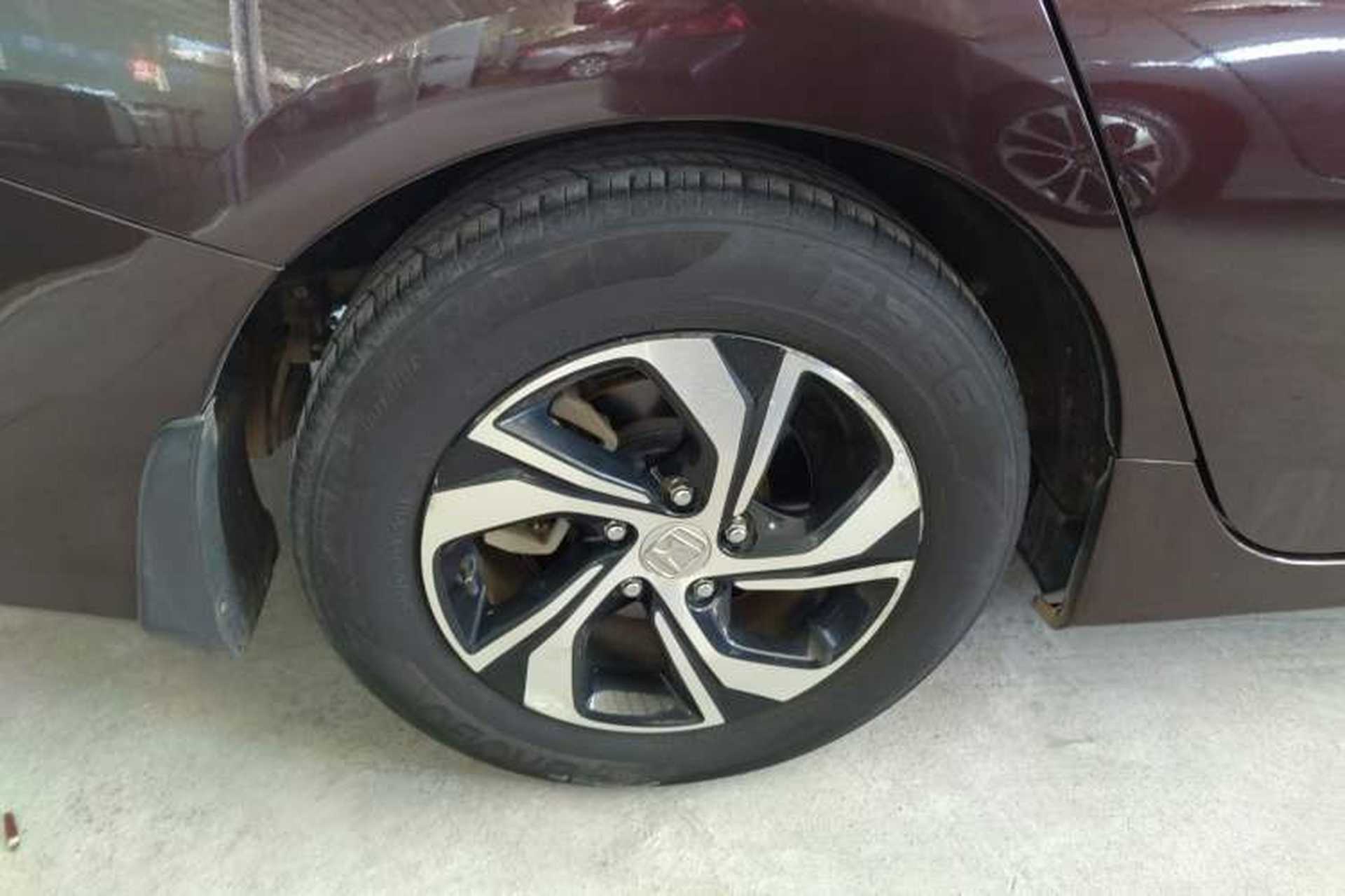 Used Honda Accord 2016 2.0L Comfort Edition Right Rear Wheel Hub