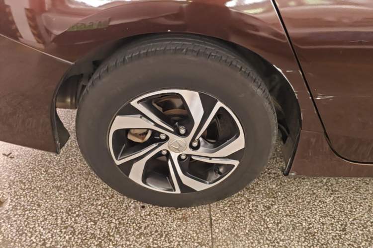 Used Honda Accord 2016 2.0L Elite Edition Right Rear Wheel Hub