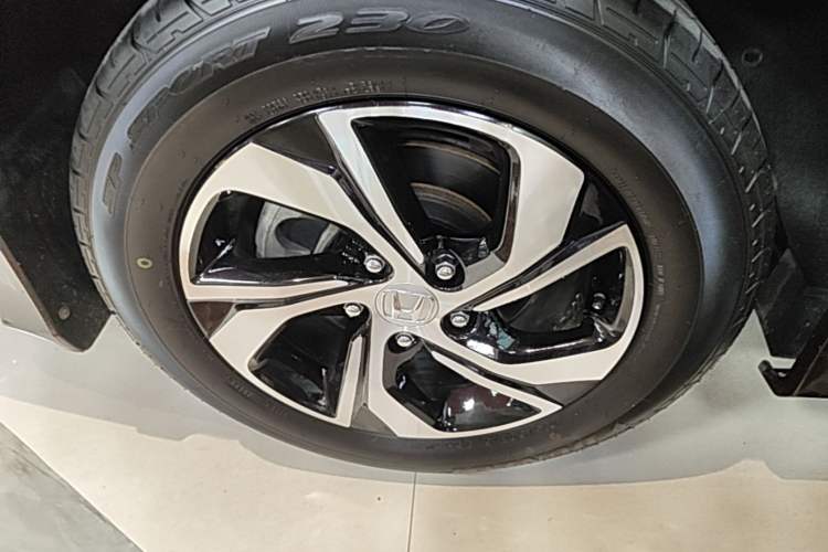 Used Honda Accord 2016 2.0L Comfort Edition Right Rear Wheel Hub