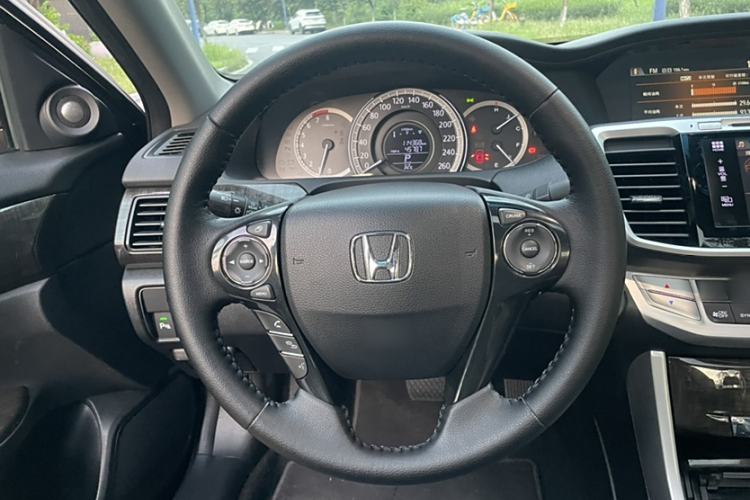 Used Honda Accord 2016 2.4L EX New Year Limited Edition Special Package Steering Wheel