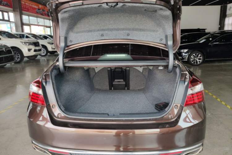 Used Honda Accord 2016 2.4L Comfort Edition Trunk