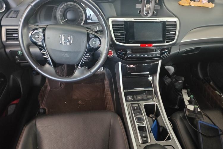 Used Honda Accord 2016 Hybrid 2.0L Rui Ling Edition Center Console