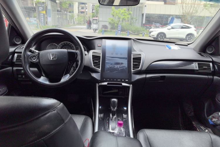 Used Honda Accord 2016 2.0L Elite Edition Center Console