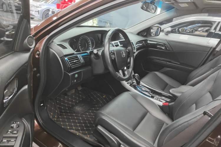 Used Honda Accord 2016 2.0L Elite Edition Driver Seat