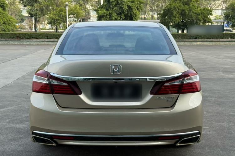 Used Honda Accord 2016 2.0L Luxury Edition Exterior 1