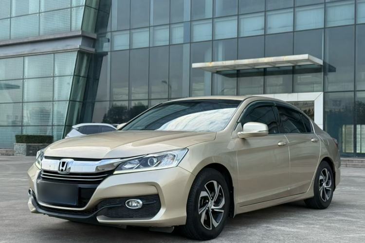Used Honda Accord 2016 2.0L Luxury Edition Exterior 6