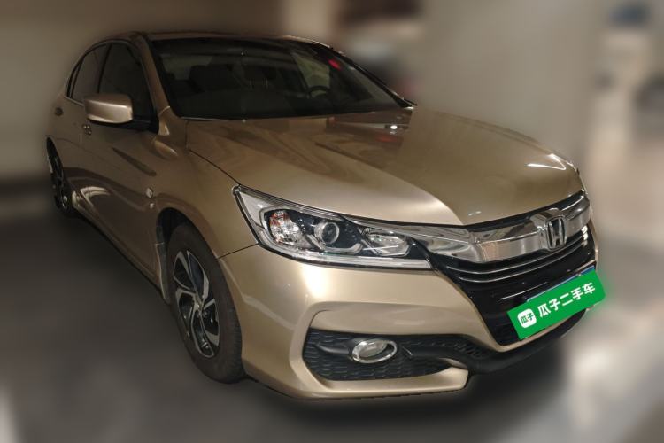 Used Honda Accord 2016 2.0L Elite Edition Front Right 45 Deg