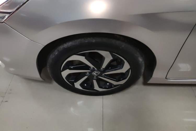 Used Honda Accord 2016 2.4L Prestige Edition Left Front Wheel Hub