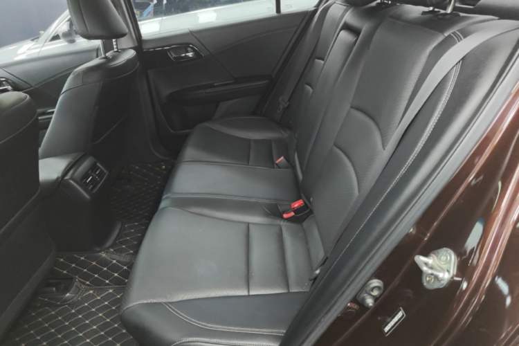 Used Honda Accord 2016 2.0L Elite Edition Left Rear Seat
