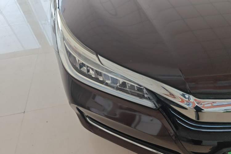 Used Honda Accord 2016 Hybrid 2.0L Rui Ling Edition Right Front Headlight