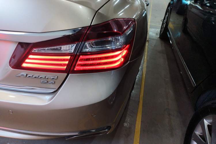 Used Honda Accord 2016 2.4L Zhi Rui Edition Right Rear Taillight