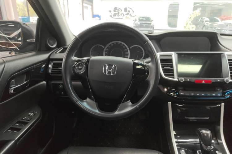 Used Honda Accord 2016 2.0L Elite Edition Steering Wheel