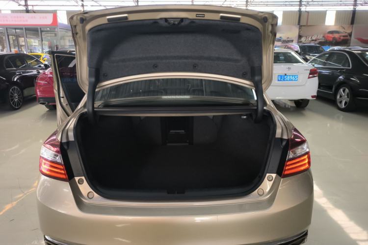 Used Honda Accord 2016 2.0L Luxury Edition Trunk