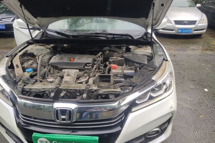 Used Honda Accord 2016 2.0L Comfort Edition Engine Bay Left