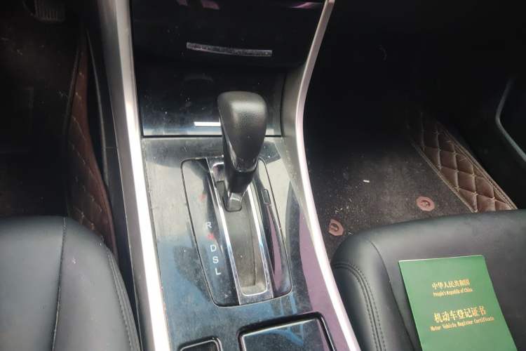 Used Honda Accord 2016 2.0L Comfort Edition Gear Lever