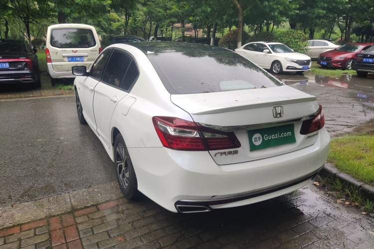Used Honda Accord 2016 2.0L Comfort Edition Rear Left 45 Deg