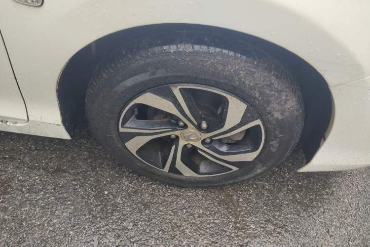 Used Honda Accord 2016 2.0L Comfort Edition Right Front Wheel Hub