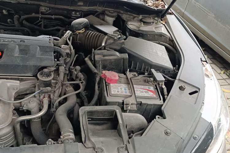 Used Honda Accord 2016 2.0L Comfort Edition Engine Bay Left