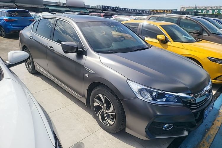Used Honda Accord 2016 2.0L Comfort Edition Front Right 45 Deg