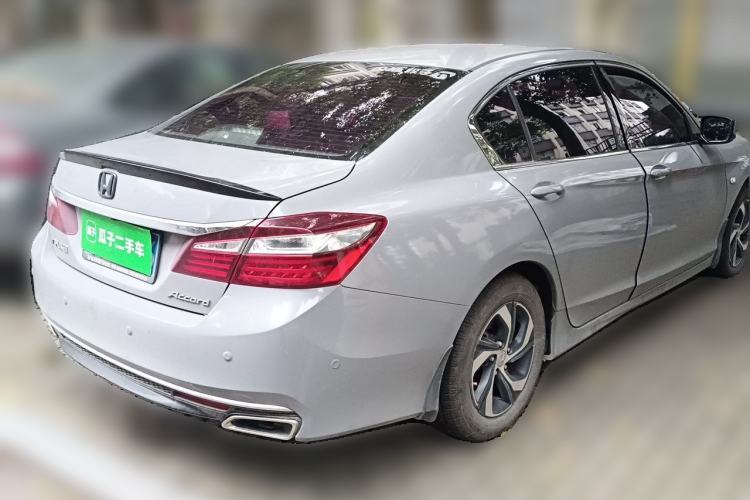 Used Honda Accord 2016 2.0L Comfort Edition Rear Right 45 Deg