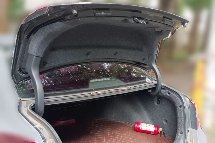 Used Honda Accord 2016 2.0L Comfort Edition Trunk