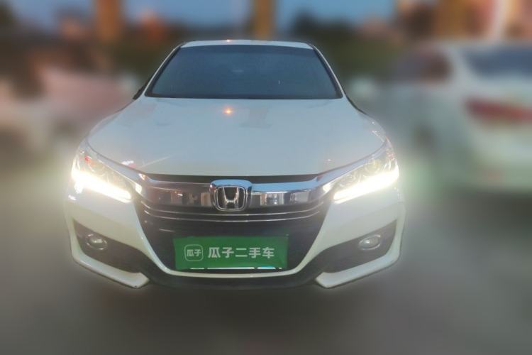 Used Honda Accord 2016 2.0L Comfort Edition Front