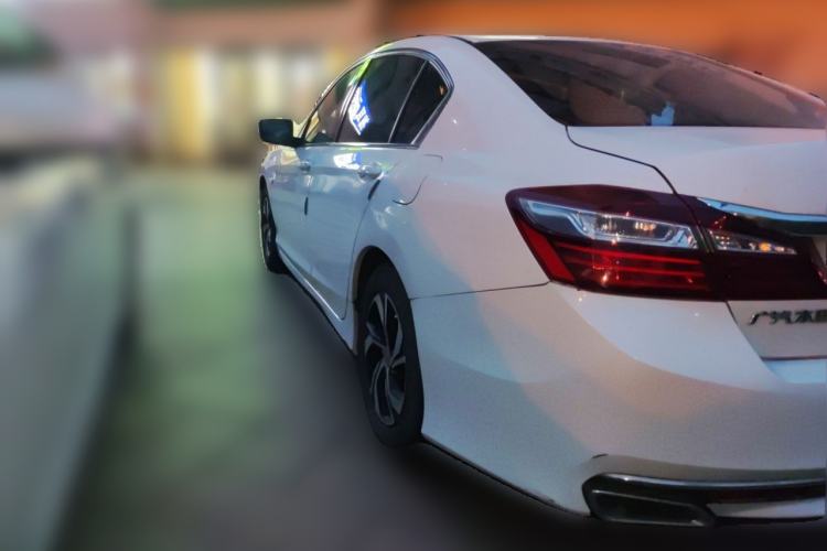 Used Honda Accord 2016 2.0L Comfort Edition Rear Left 45 Deg
