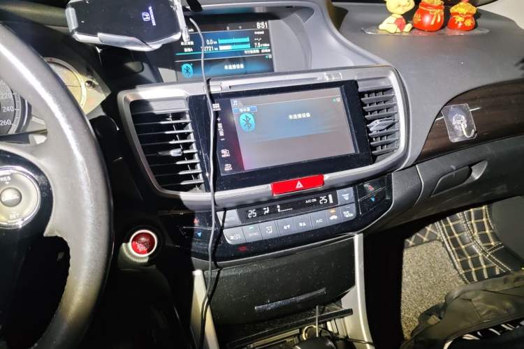 Used Honda Accord 2016 2.4L Luxury Edition Audio And AC Panel