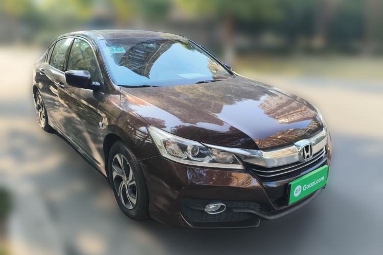 Used Honda Accord 2016 2.0L Comfort Edition Front Right 45 Deg