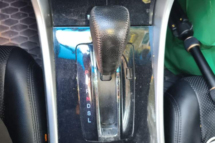 Used Honda Accord 2016 2.0L Comfort Edition Gear Lever