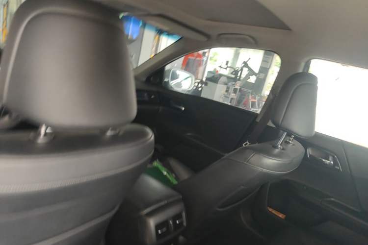Used Honda Accord 2016 2.0L Luxury Edition Headliner