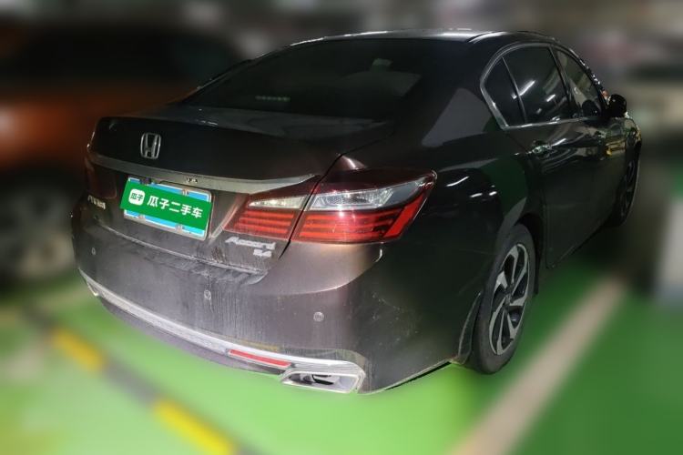 Used Honda Accord 2016 2.4L Luxury Edition Rear Right 45 Deg