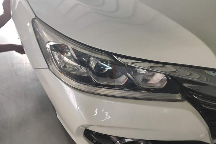 Used Honda Accord 2016 2.0L Luxury Edition Right Front Headlight