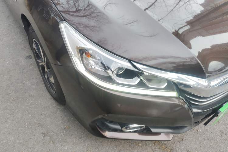 Used Honda Accord 2016 2.0L Elite Edition Right Front Headlight