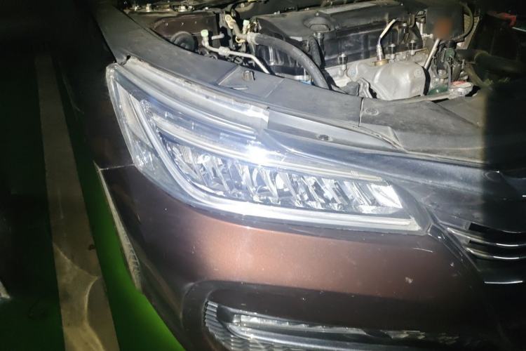 Used Honda Accord 2016 2.4L Luxury Edition Right Front Headlight