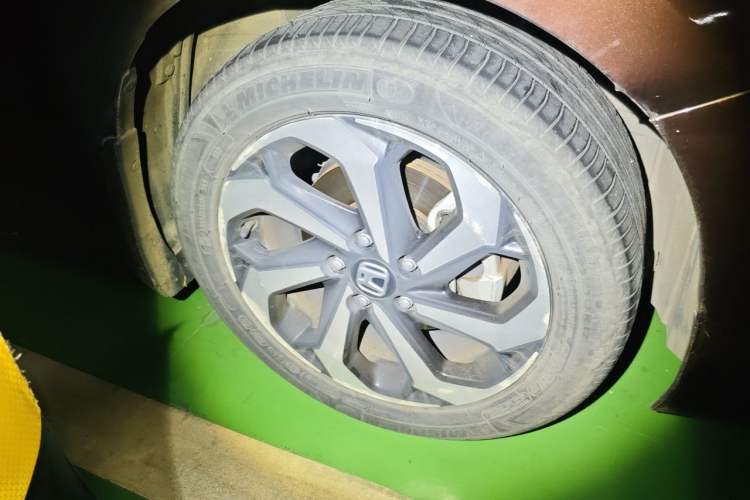 Used Honda Accord 2016 2.4L Luxury Edition Right Front Wheel Hub