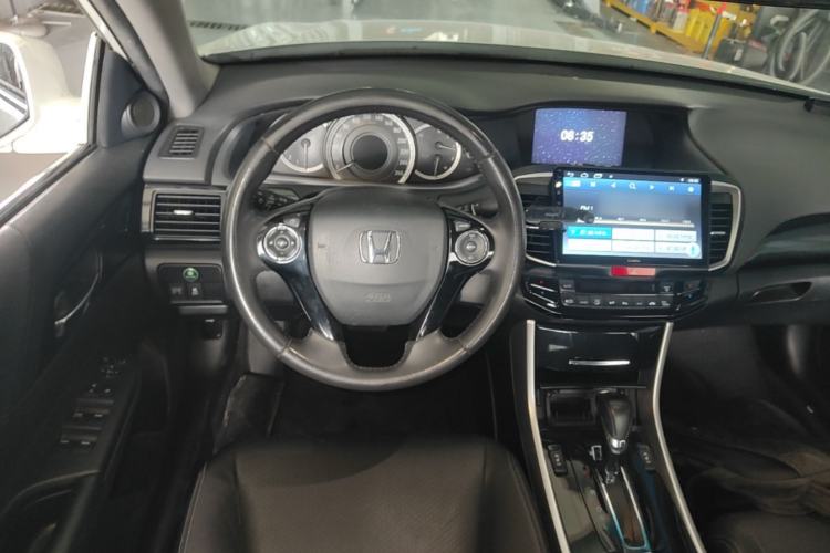 Used Honda Accord 2016 2.0L Luxury Edition Steering Wheel