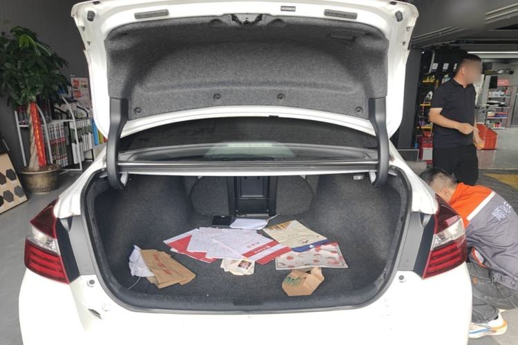 Used Honda Accord 2016 2.0L Luxury Edition Trunk