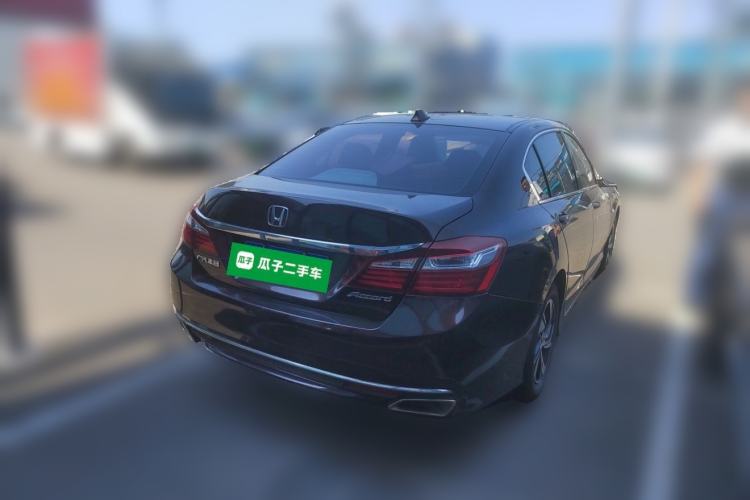 Used Honda Accord 2016 2.0L Comfort Edition Rear Right 45 Deg
