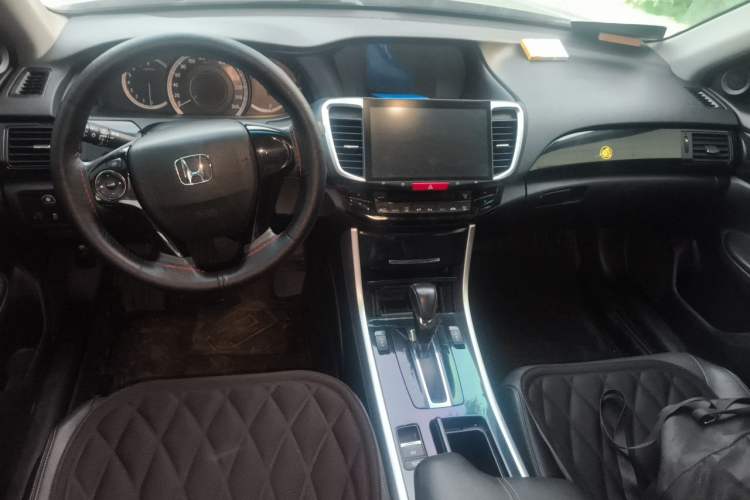 Used Honda Accord 2016 2.0L Elite Edition Center Console