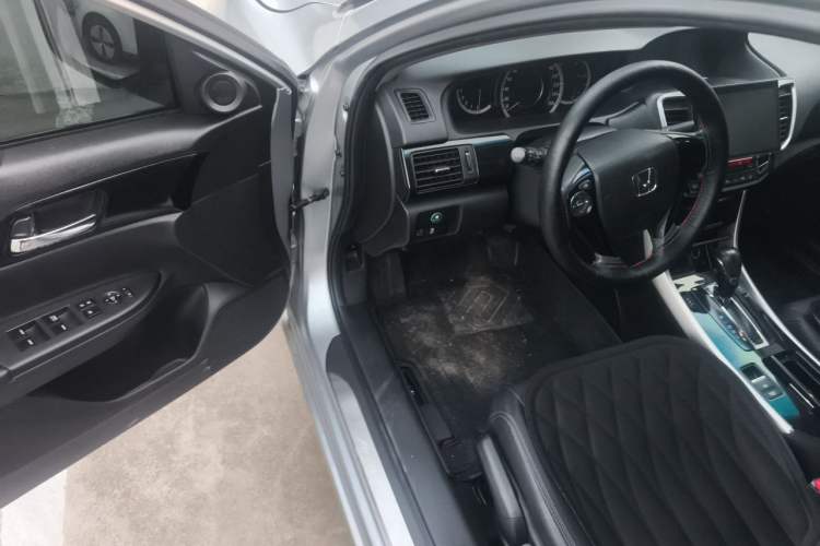 Used Honda Accord 2016 2.0L Elite Edition Driver Seat