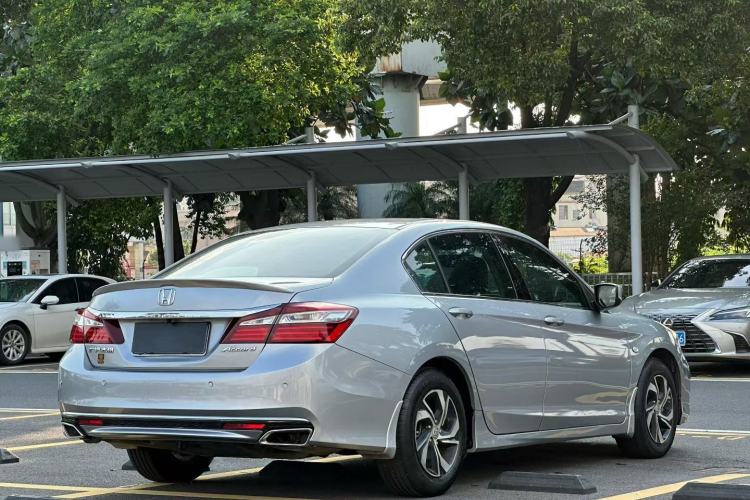 Used Honda Accord 2016 2.0L Elite Edition Exterior 5