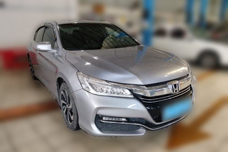 Used Honda Accord 2016 2.4L Comfort Edition Front Right 45 Deg