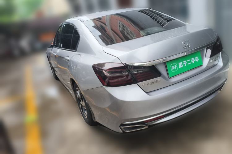 Used Honda Accord 2016 2.0L Comfort Edition Rear Left 45 Deg