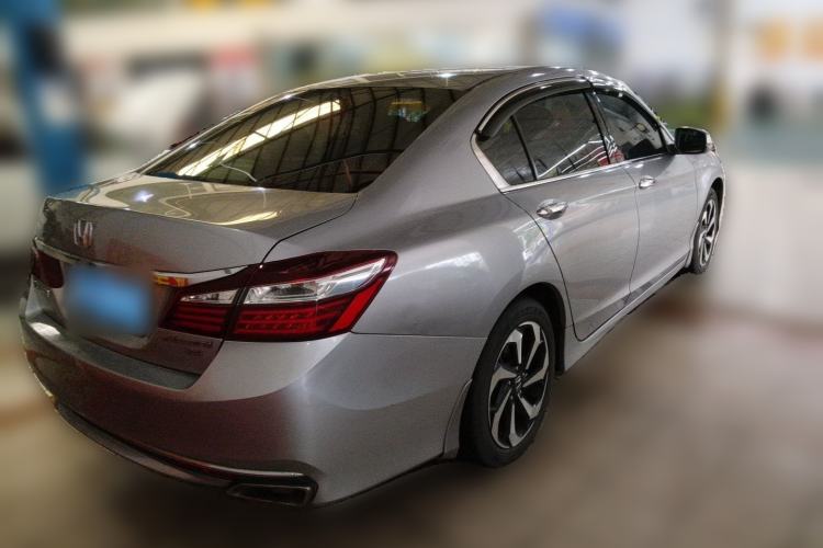 Used Honda Accord 2016 2.4L Comfort Edition Rear Right 45 Deg