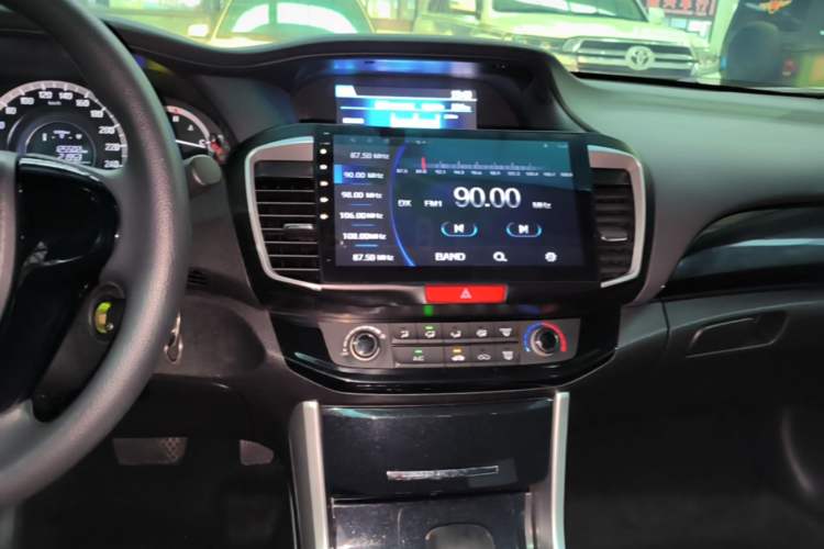 Used Honda Accord 2016 2.0L Comfort Edition Audio And AC Panel
