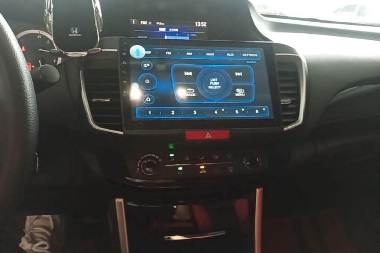 Used Honda Accord 2016 2.0L Comfort Edition Audio And AC Panel