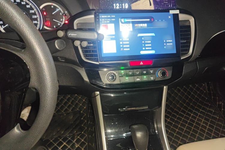 Used Honda Accord 2016 2.0L Comfort Edition Audio And AC Panel