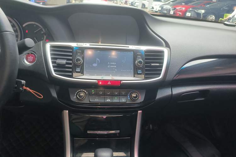 Used Honda Accord 2016 2.0L Comfort Edition Audio And AC Panel
