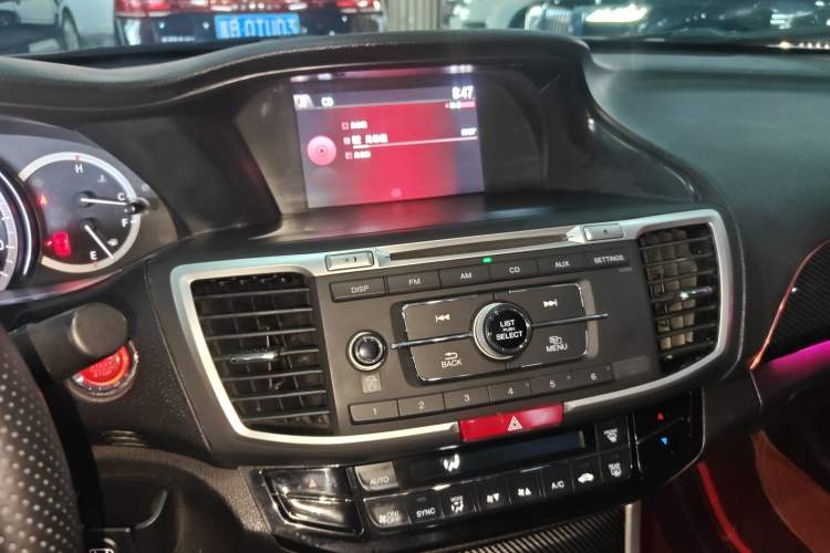 Used Honda Accord 2016 2.0L Elite Edition Audio And AC Panel